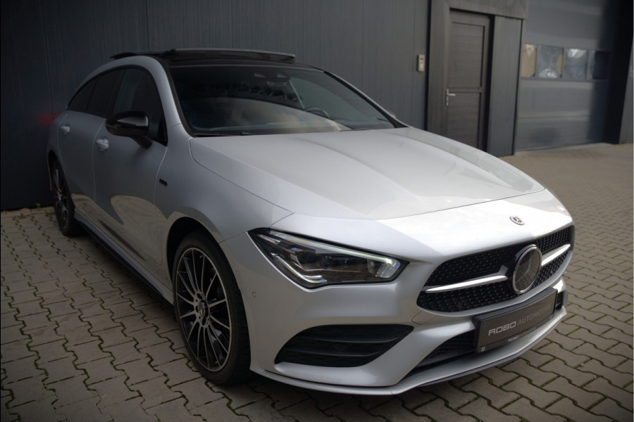 Mercedes-Benz CLA-Klasse Shooting Brake 250 e Edition | AMG Line | Panoramadak | Stoelverwarming | Camera | Keyless | Ambiance Verlichting | Cruise Control | Multibeam LED | BTW |