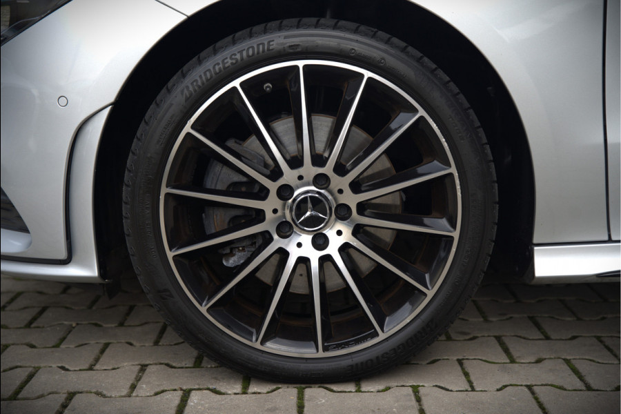 Mercedes-Benz CLA-Klasse Shooting Brake 250 e Edition | AMG Line | Panoramadak | Stoelverwarming | Camera | Keyless | Ambiance Verlichting | Cruise Control | Multibeam LED | BTW |