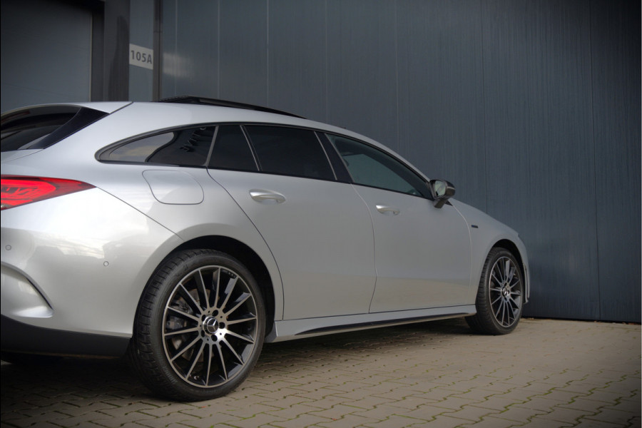 Mercedes-Benz CLA-Klasse Shooting Brake 250 e Edition | AMG Line | Panoramadak | Stoelverwarming | Camera | Keyless | Ambiance Verlichting | Cruise Control | Multibeam LED | BTW |