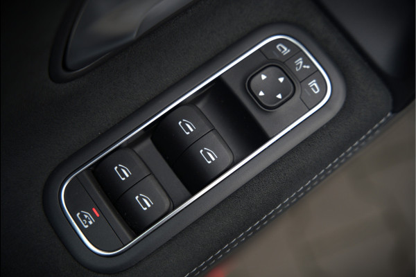 Mercedes-Benz CLA-Klasse Shooting Brake 250 e Edition | AMG Line | Panoramadak | Stoelverwarming | Camera | Keyless | Ambiance Verlichting | Cruise Control | Multibeam LED | BTW |