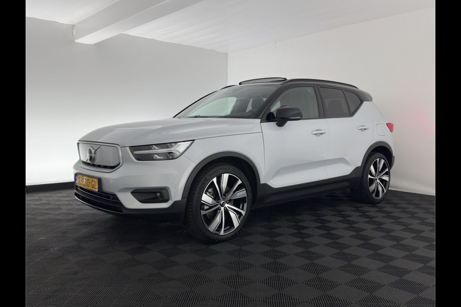 Volvo XC40 Recharge P8 AWD R-Design [ 3-Fase ] {SOH-89%} (INCL-BTW) *PANO | LEATHER-MICROFIBRE | DIGI-COCKPIT | FULL-LED | NAVI-FULLMAP | ECC | CARPLAY | PDC | KEYLESS | HEATED-SPORTSEATS | BLIS | PRIVACY-GLASS | 20"ALU*