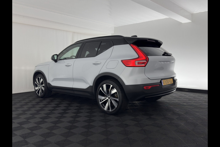 Volvo XC40 Recharge P8 AWD R-Design [ 3-Fase ] {SOH-89%} (INCL-BTW) *PANO | LEATHER-MICROFIBRE | DIGI-COCKPIT | FULL-LED | NAVI-FULLMAP | ECC | CARPLAY | PDC | KEYLESS | HEATED-SPORTSEATS | BLIS | PRIVACY-GLASS | 20"ALU*