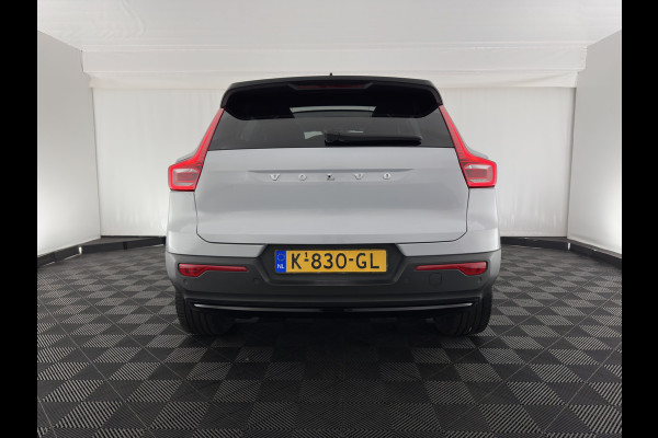 Volvo XC40 Recharge P8 AWD R-Design [ 3-Fase ] {SOH-89%} (INCL-BTW) *PANO | LEATHER-MICROFIBRE | DIGI-COCKPIT | FULL-LED | NAVI-FULLMAP | ECC | CARPLAY | PDC | KEYLESS | HEATED-SPORTSEATS | BLIS | PRIVACY-GLASS | 20"ALU*