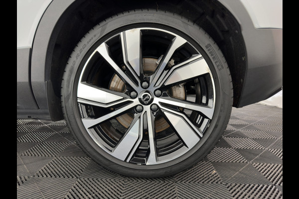 Volvo XC40 Recharge P8 AWD R-Design [ 3-Fase ] {SOH-89%} (INCL-BTW) *PANO | LEATHER-MICROFIBRE | DIGI-COCKPIT | FULL-LED | NAVI-FULLMAP | ECC | CARPLAY | PDC | KEYLESS | HEATED-SPORTSEATS | BLIS | PRIVACY-GLASS | 20"ALU*