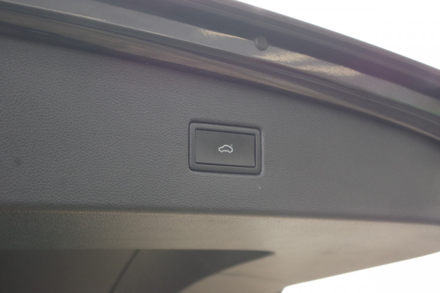 Volkswagen Tiguan 1.4 TSI eHybrid R-Line Business+, Leder, Panoramadak, Camera, Carplay, Head-Up