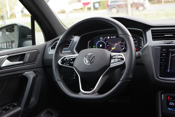 Volkswagen Tiguan 1.4 TSI eHybrid R-Line Business+, Leder, Panoramadak, Camera, Carplay, Head-Up