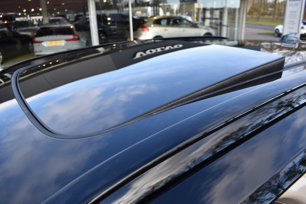 Volvo EX40 Twin Motor Performance 442PK Ultra 82 kWh Trekhaak | 20" LMV | 360 Camera | Panodak | ACC