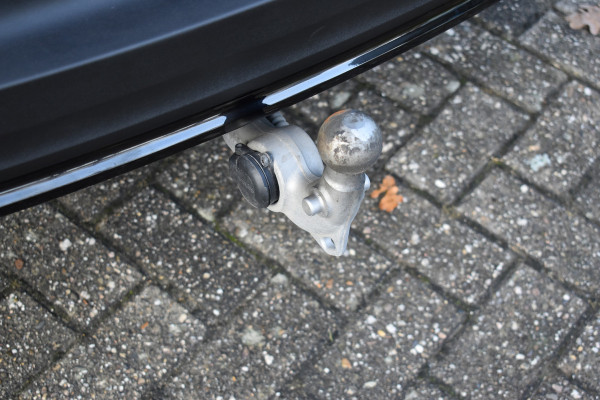 Volvo EX40 Twin Motor Performance 442PK Ultra 82 kWh Trekhaak | 20" LMV | 360 Camera | Panodak | ACC