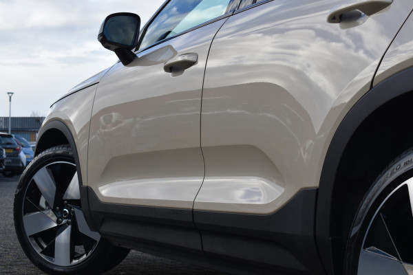 Volvo EX40 Twin Motor Performance 442PK Ultra 82 kWh Trekhaak | 20" LMV | 360 Camera | Panodak | ACC