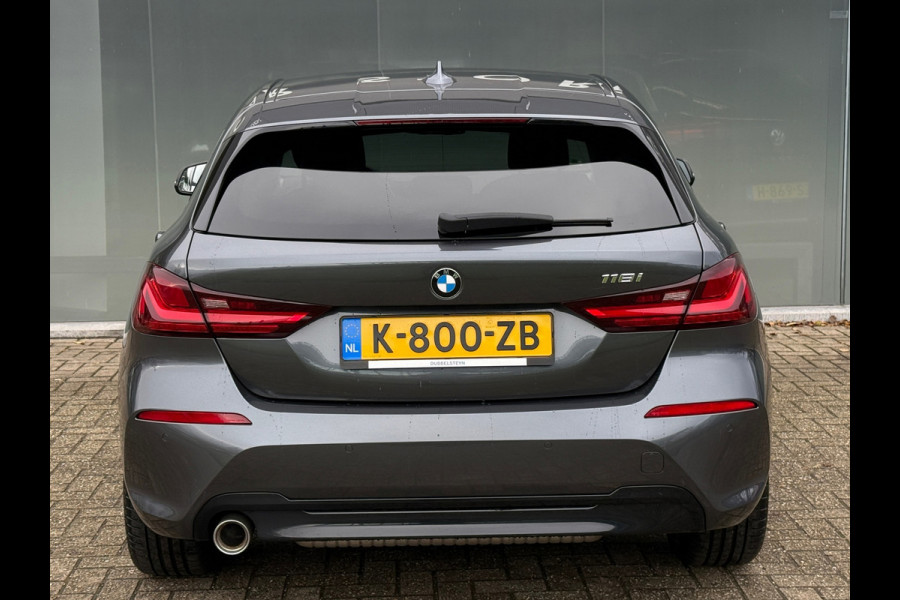 BMW 1-serie 118i Sport Line Sportstoelen|Leder|Stoelverwarming|Dealer Onderhouden