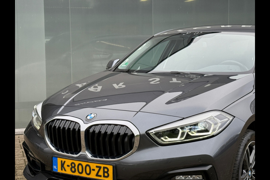 BMW 1-serie 118i Sport Line Sportstoelen|Leder|Stoelverwarming|Dealer Onderhouden