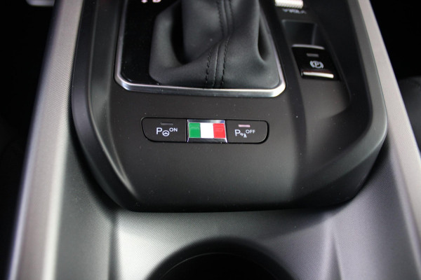 Alfa Romeo Tonale 1.5T 160PK Hybrid VELOCE | PREMIUM PACK: LEDEREN BEKLEDING/GEVENTILEERDE VOORSTOELEN/4-VOUDIG ELEKTRISCH VERSTELBARE LENDESTEUN VOORSTOELEN/HOOGGLANS ZWARTE RAAMOMLIJSTING/AMBIENT LIGHTING | TECHNOLOGY PACK: PARKEERWAARSCHUWING VOOR EN ACHTER/360° CAMERA/AUTOMATISCH INPARKEREN/ AUTONOMOUS DRIVING LEVEL 2: ADAPTIVE CRUISE CONTROL/LANE CENTERING ASSIST/TRAFFIC JAM ASSIST DODEHOEK DETECTIE AUTOMATISCH DIMMENDE BUITENSPIEGELS ELEKTRISCH BEDIENBARE ACHTERKLEP | WINTERPACK: STOELVERWARMING VOOR/STUURVERWARMING/VERWARMBARE RUITENSPROEIERS | 19" LICHTMETALEN VELGEN  | DRAADLOZ