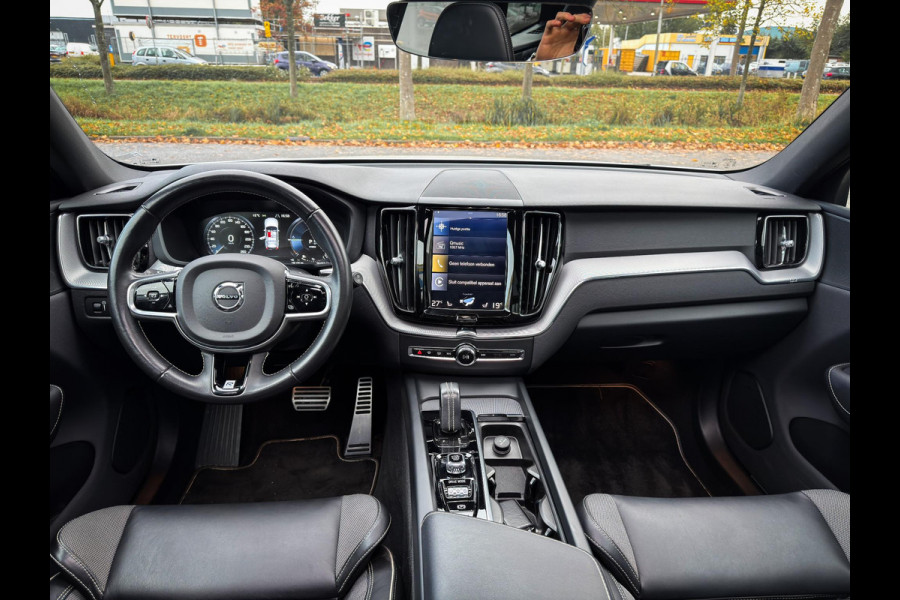 Volvo XC60 2.0 T8 Twin Engine AWD R-Design Panorama|Trekhaak