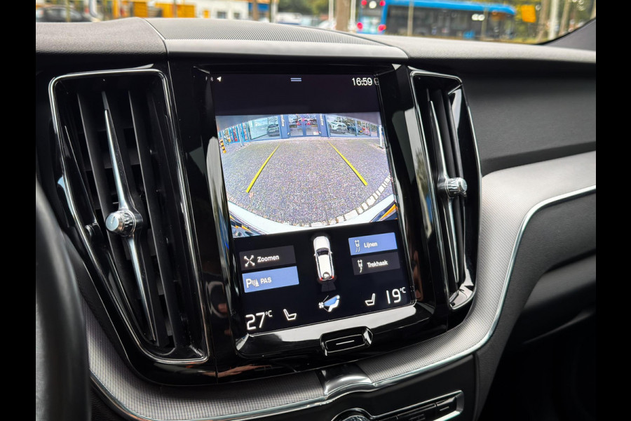 Volvo XC60 2.0 T8 Twin Engine AWD R-Design Panorama|Trekhaak