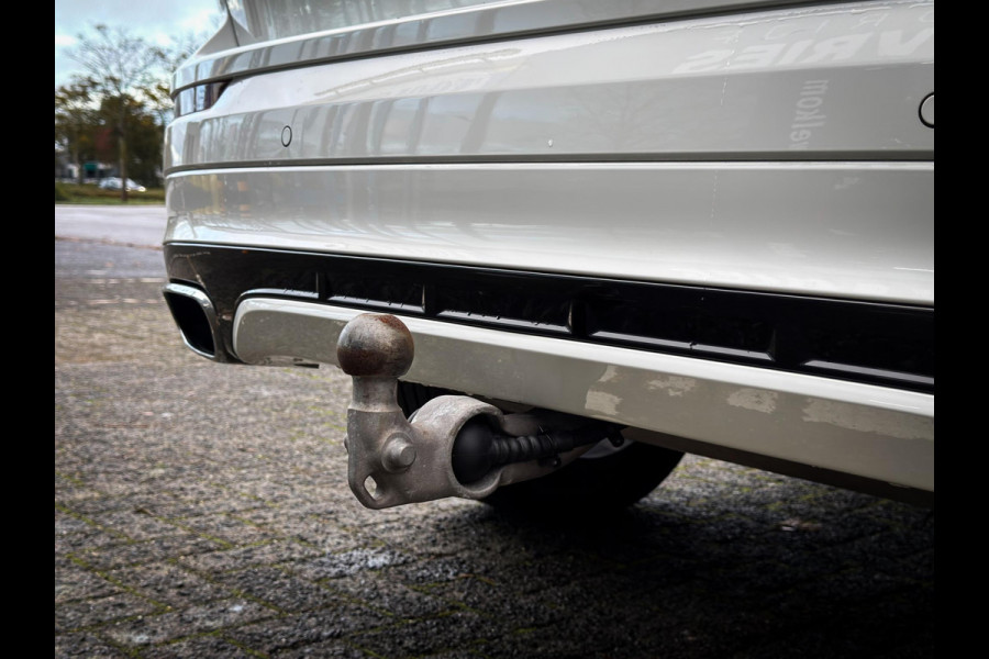 Volvo XC60 2.0 T8 Twin Engine AWD R-Design Panorama|Trekhaak