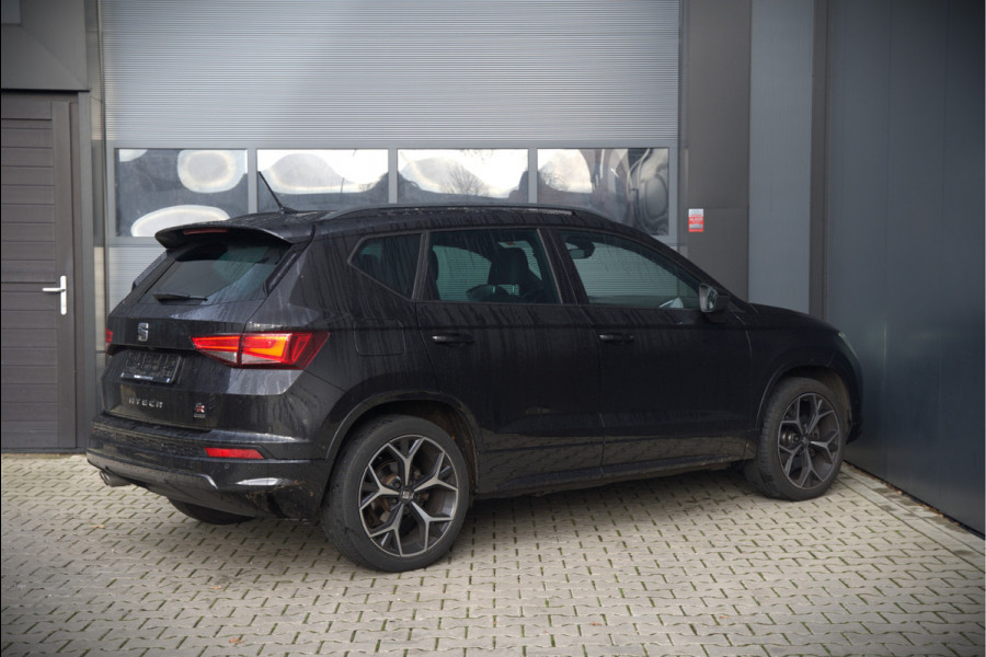 Seat Ateca 2.0 EcoTSI FR 4DRIVE | Panoramadak | Stoelverwarming | Keyless | 360 Camera | Standkachel | Navigatie | Apple Carplay | Trekhaak | Elektrische Stoel | Adaptive Cruise Control | Seat Sound | Adaptief Onderstel | D