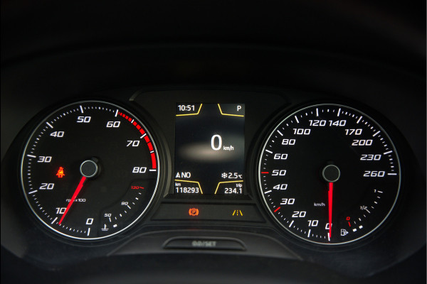 Seat Ateca 2.0 EcoTSI FR 4DRIVE | Panoramadak | Stoelverwarming | Keyless | 360 Camera | Standkachel | Navigatie | Apple Carplay | Trekhaak | Elektrische Stoel | Adaptive Cruise Control | Seat Sound | Adaptief Onderstel | D