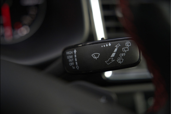 Seat Ateca 2.0 EcoTSI FR 4DRIVE | Panoramadak | Stoelverwarming | Keyless | 360 Camera | Standkachel | Navigatie | Apple Carplay | Trekhaak | Elektrische Stoel | Adaptive Cruise Control | Seat Sound | Adaptief Onderstel | D