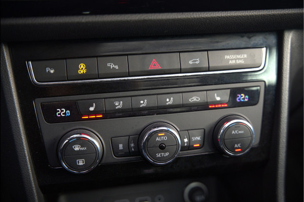 Seat Ateca 2.0 EcoTSI FR 4DRIVE | Panoramadak | Stoelverwarming | Keyless | 360 Camera | Standkachel | Navigatie | Apple Carplay | Trekhaak | Elektrische Stoel | Adaptive Cruise Control | Seat Sound | Adaptief Onderstel | D