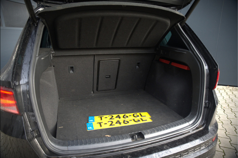 Seat Ateca 2.0 EcoTSI FR 4DRIVE | Panoramadak | Stoelverwarming | Keyless | 360 Camera | Standkachel | Navigatie | Apple Carplay | Trekhaak | Elektrische Stoel | Adaptive Cruise Control | Seat Sound | Adaptief Onderstel | D