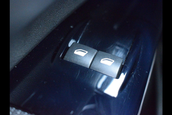 Citroën C4 Cactus 1.2 PureTech Business NAVI | APPLE CARPLAY | PARKEERSENSOREN MET CAMERA | CLIMATE CONTROL | 73.589 KM