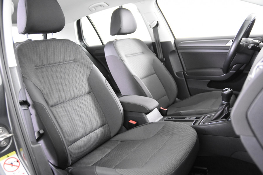 Volkswagen Golf 1.0 TSI Comfortline *1ste Eigenaar*Navigatie*Camera*