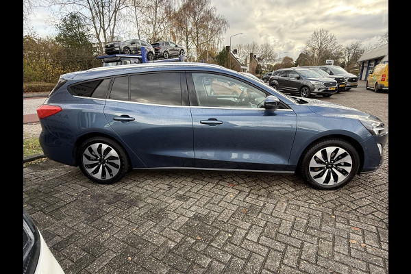 Ford FOCUS Wagon 1.0 EcoBoost Titanium Business Trekhaak | Adaptieve Cruise | Winterpack | Full LED | 17 inch Lichtmetaal | Dealer onderhouden