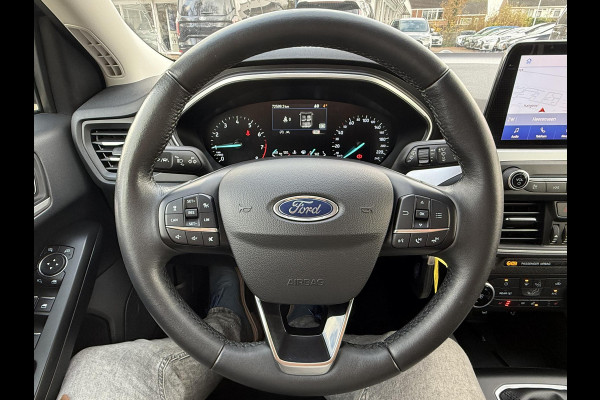 Ford FOCUS Wagon 1.0 EcoBoost Titanium Business Trekhaak | Adaptieve Cruise | Winterpack | Full LED | 17 inch Lichtmetaal | Dealer onderhouden