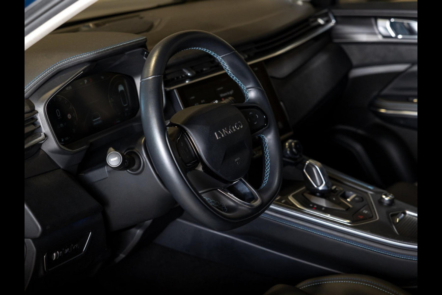 Lynk & Co 01 1.5 / 261pk / Leder / Blackstyle