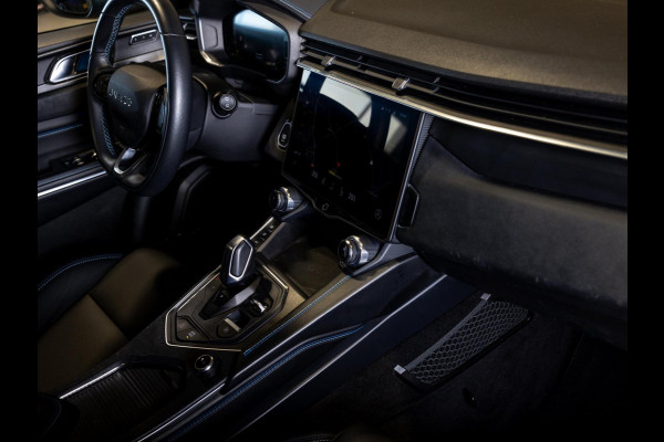 Lynk & Co 01 1.5 / 261pk / Leder / Blackstyle