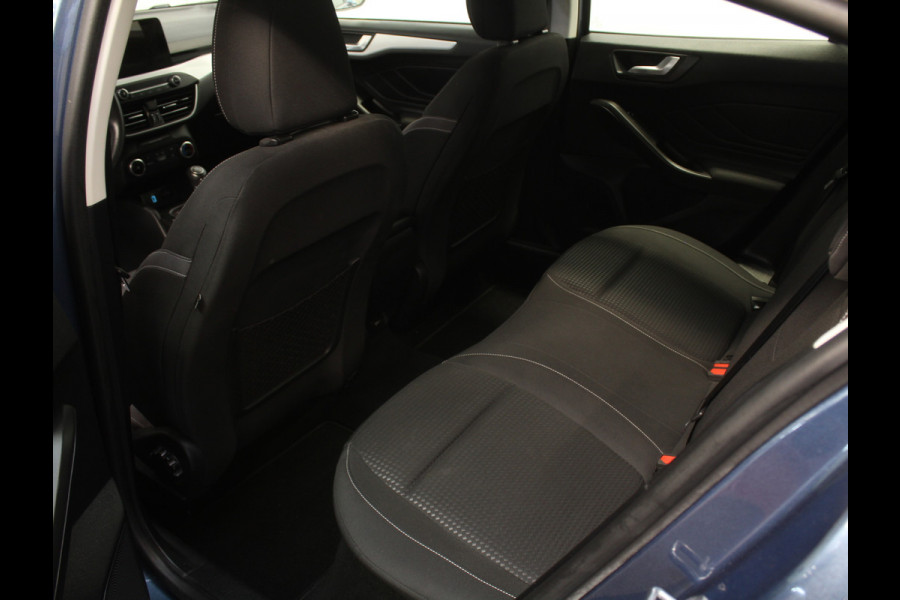 Ford Focus 1.0 EcoBoost Trend Edition Business AIRCO | CARPLAY | CRUISE | NAVI | LMV16 | DAB | PDC | LED | TREKHAAK