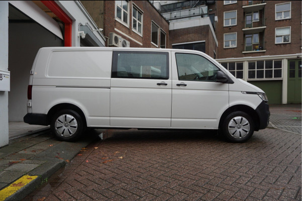Volkswagen Transporter 2.0 TDI L2H1 30 DC | Aut7 | Eur6 | NAVI | Apple Carplay | Trekhaak | Airco | Cruise | Dubbele cabine
