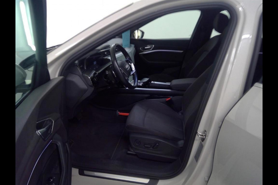 Audi e-tron 50 quattro Business edition 71 kWh | Navi | LED | DAB+