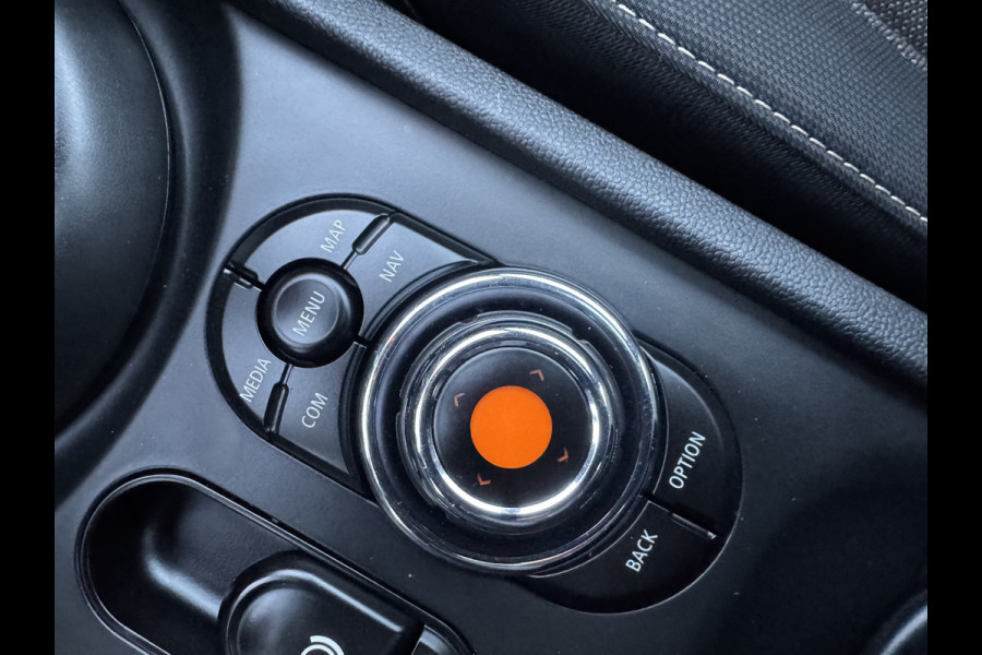 MINI Clubman 1.5 One Salt Business Navi LED Pano