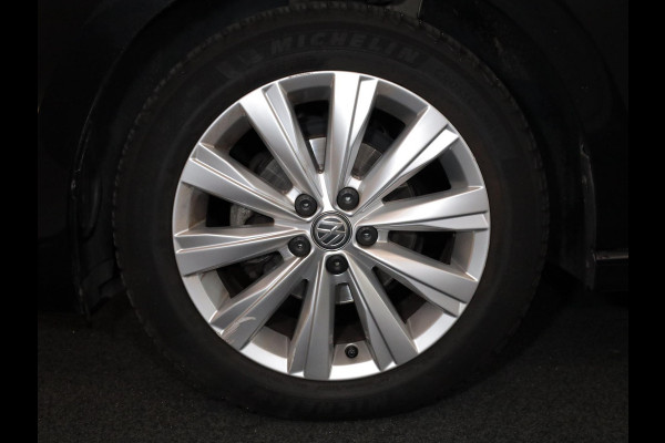 Volkswagen Polo 1.0 TSI Highline 95pk DSG| LM-velgen| Navi| extra getint glas| Parksensors