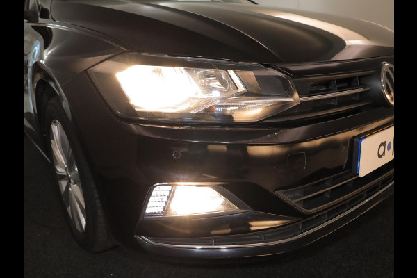 Volkswagen Polo 1.0 TSI Highline 95pk DSG| LM-velgen| Navi| extra getint glas| Parksensors