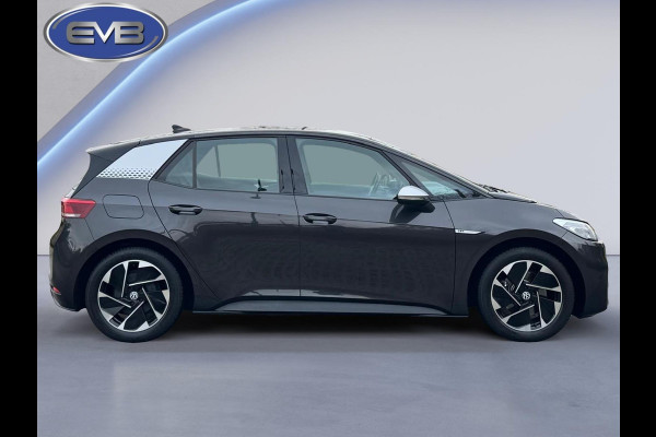 Volkswagen ID.3 First 58 kWh, stoel-stuurverwarming, navigatie, 18 inch, NL auto met nationale auto pas