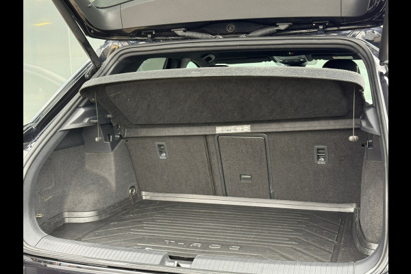 Volkswagen T-Roc 1.5 150pk TSI DSG Sport R-Line Sportstoelen|ACC|Carplay