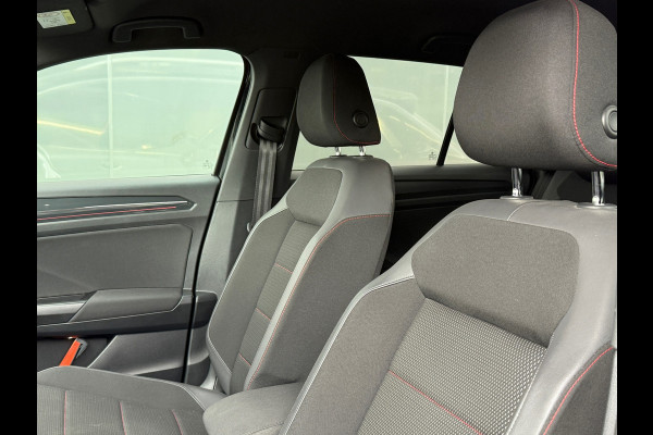 Volkswagen T-Roc 1.5 150pk TSI DSG Sport R-Line Sportstoelen|ACC|Carplay