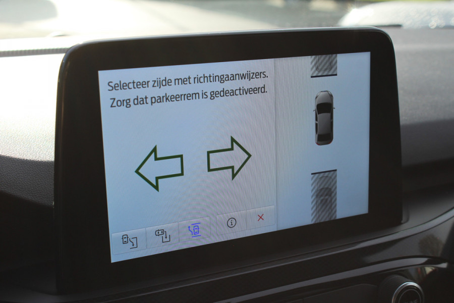 Ford Kuga 2.5 PHEV ST-Line X | Panoramadak | Head-up | B&O | BLIS | Navigatie