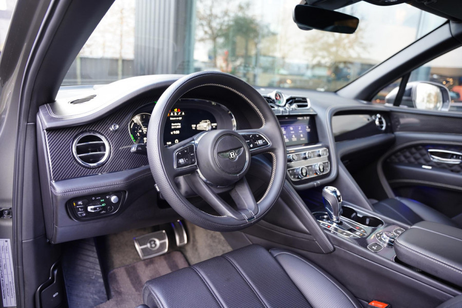 Bentley Bentayga 3.0 V6 Hybrid | Touring Pack | 22" | NL-Auto | Blackline