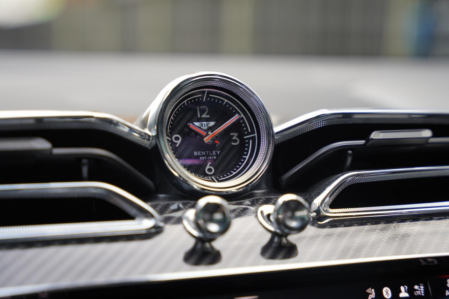 Bentley Bentayga 3.0 V6 Hybrid | Touring Pack | 22" | NL-Auto | Blackline