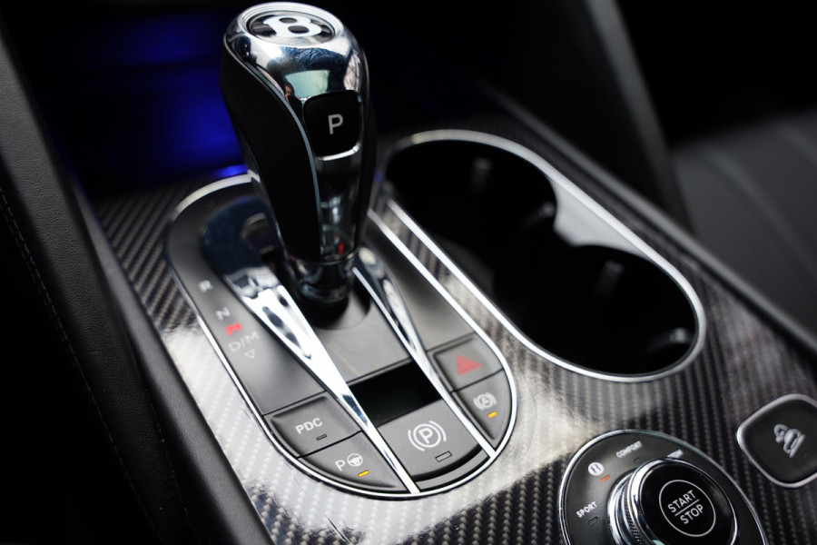 Bentley Bentayga 3.0 V6 Hybrid | Touring Pack | 22" | NL-Auto | Blackline