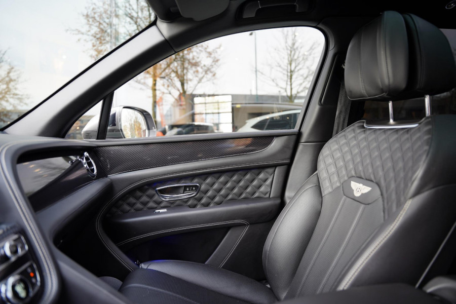 Bentley Bentayga 3.0 V6 Hybrid | Touring Pack | 22" | NL-Auto | Blackline
