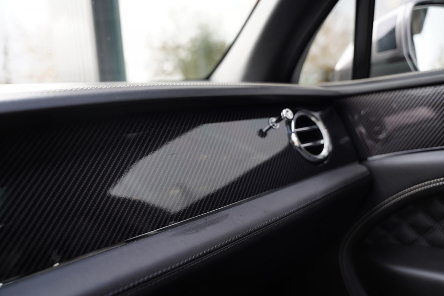 Bentley Bentayga 3.0 V6 Hybrid | Touring Pack | 22" | NL-Auto | Blackline