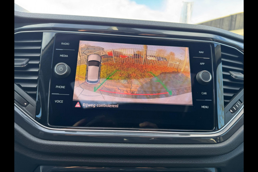 Volkswagen T-Roc 1.5 TSI Sport 2X R Line DSG Pano Camera Led Navi