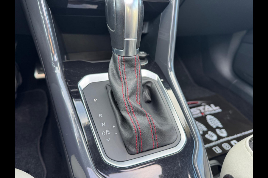 Volkswagen T-Roc 1.5 TSI Sport 2X R Line DSG Pano Camera Led Navi