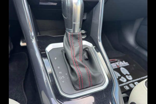 Volkswagen T-Roc 1.5 TSI Sport 2X R Line DSG Pano Camera Led Navi