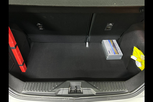 Ford Fiesta Occasion 1.1 Trend |Grijs | Cruisecontrol | Tweedehands Ford Fiesta | Airco | Carplay |