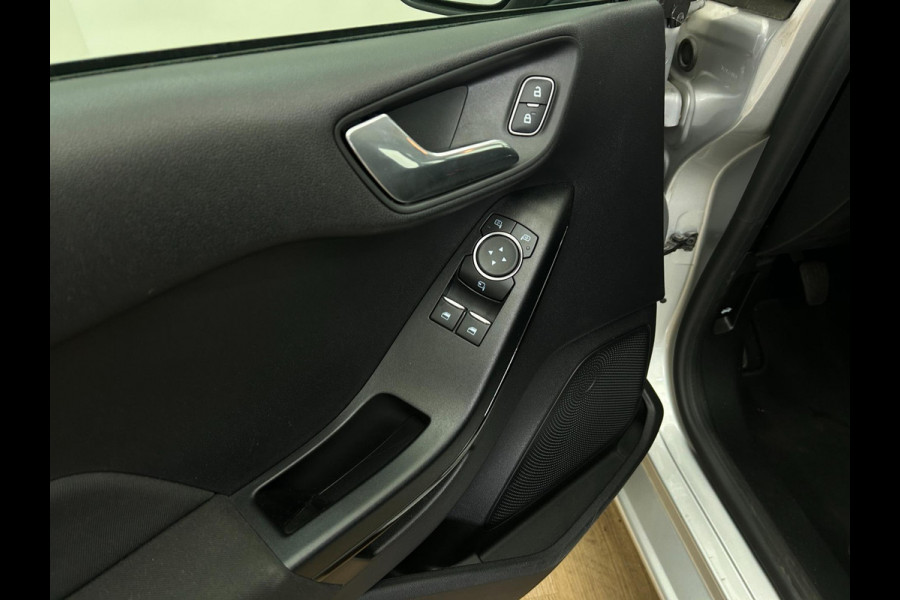 Ford Fiesta Occasion 1.1 Trend |Grijs | Cruisecontrol | Tweedehands Ford Fiesta | Airco | Carplay |
